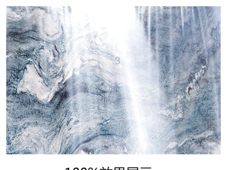 妻子跟男模合影笑得合不拢嘴,老公吃醋:她十年没这么笑过